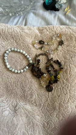 Stretchy bracelet