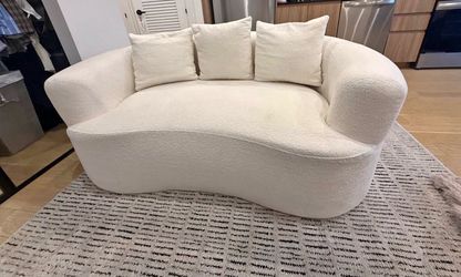 Curved cloud couch