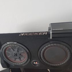 10 Kicker With Kicker amp that goes with it