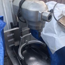 Mixer Hobart De 20 Quartos (No Arranca) Se Vende Como Esta (300$)firme 