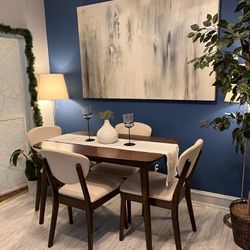 Beautiful Small Mid-Century Dining Set Very Good Condition!!! Table With 4 Chairs! I Can Deliver.