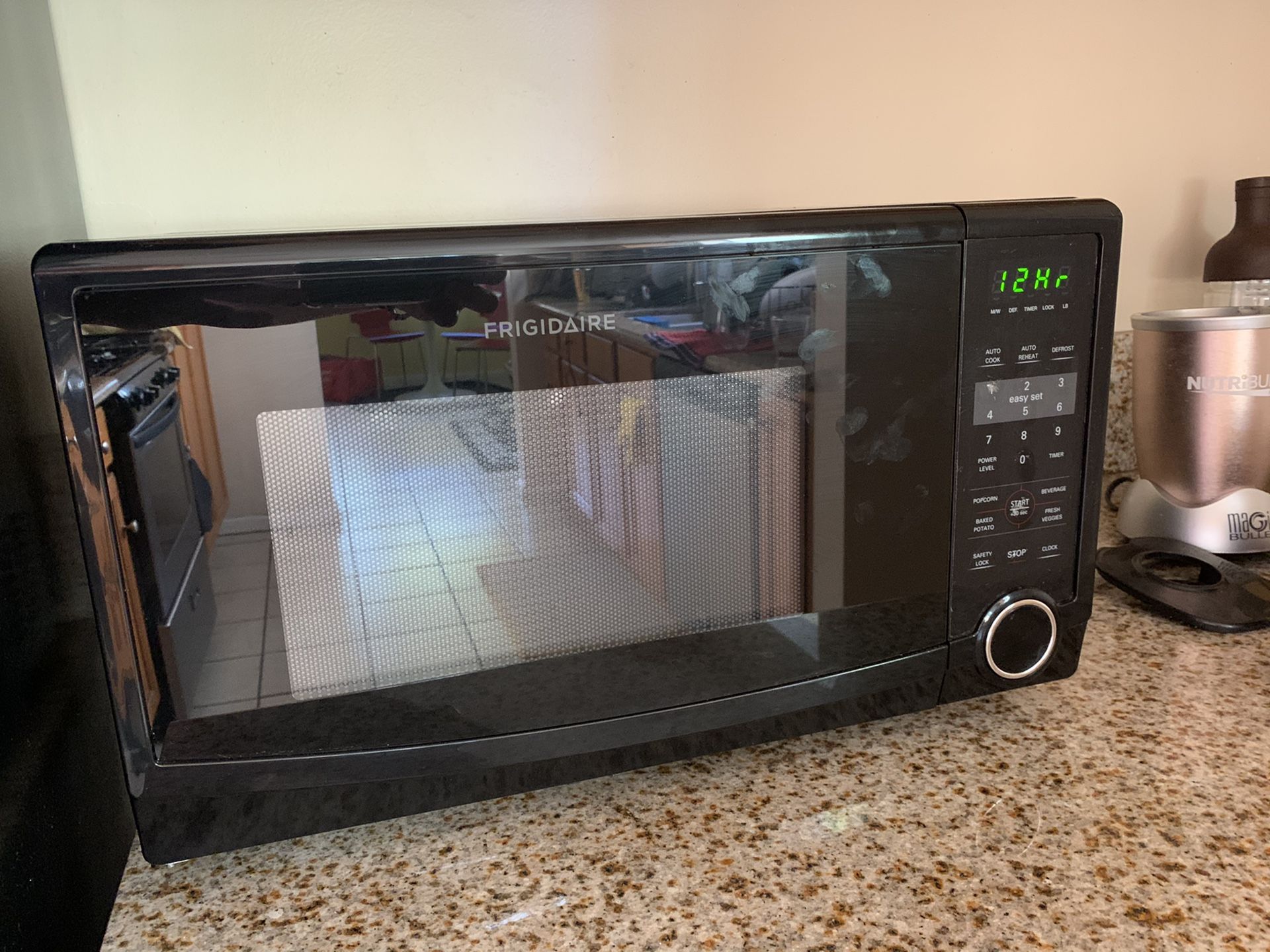 Frigidaire 1.1 cu. ft. Black Countertop Microwave