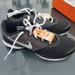 Nike Womens Size 9