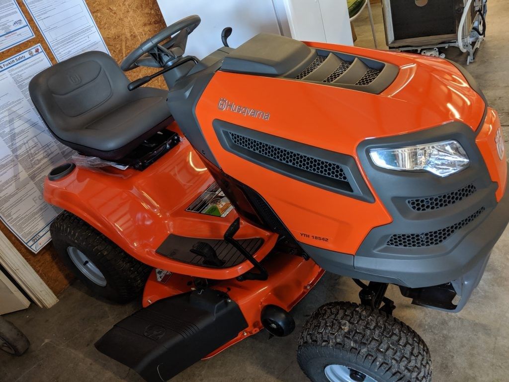 Husqvarna YTH18542 Hydrostatic 42in Riding Lawn Mower Mulching Capable
