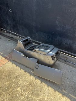 Silverado Center Console 03-07