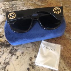 Gucci https://offerup.com/redirect/?o=U3VubnkuTmV3