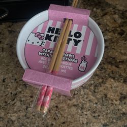 Hello Kitty Ceramic Bowl  With Chopsticks 