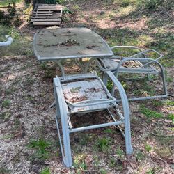 FREE OUTDOOR TABLE WITH 2 CHAIRS