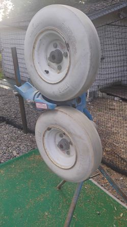 Jugs 2-Wheel Pitching Machine