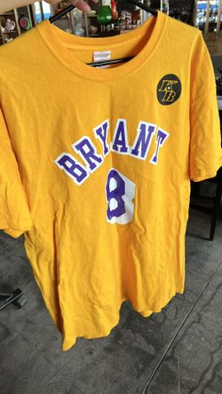 Kobe 8/24 Memorabilia T Shirt Size XL