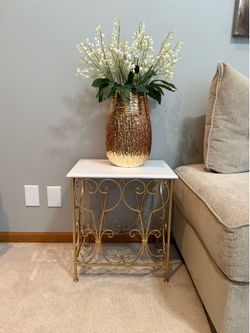 Modern Accent Table (Table only)