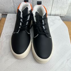 Boot.     Of.  Kids.    Size. 5.  Snow. Winter. 