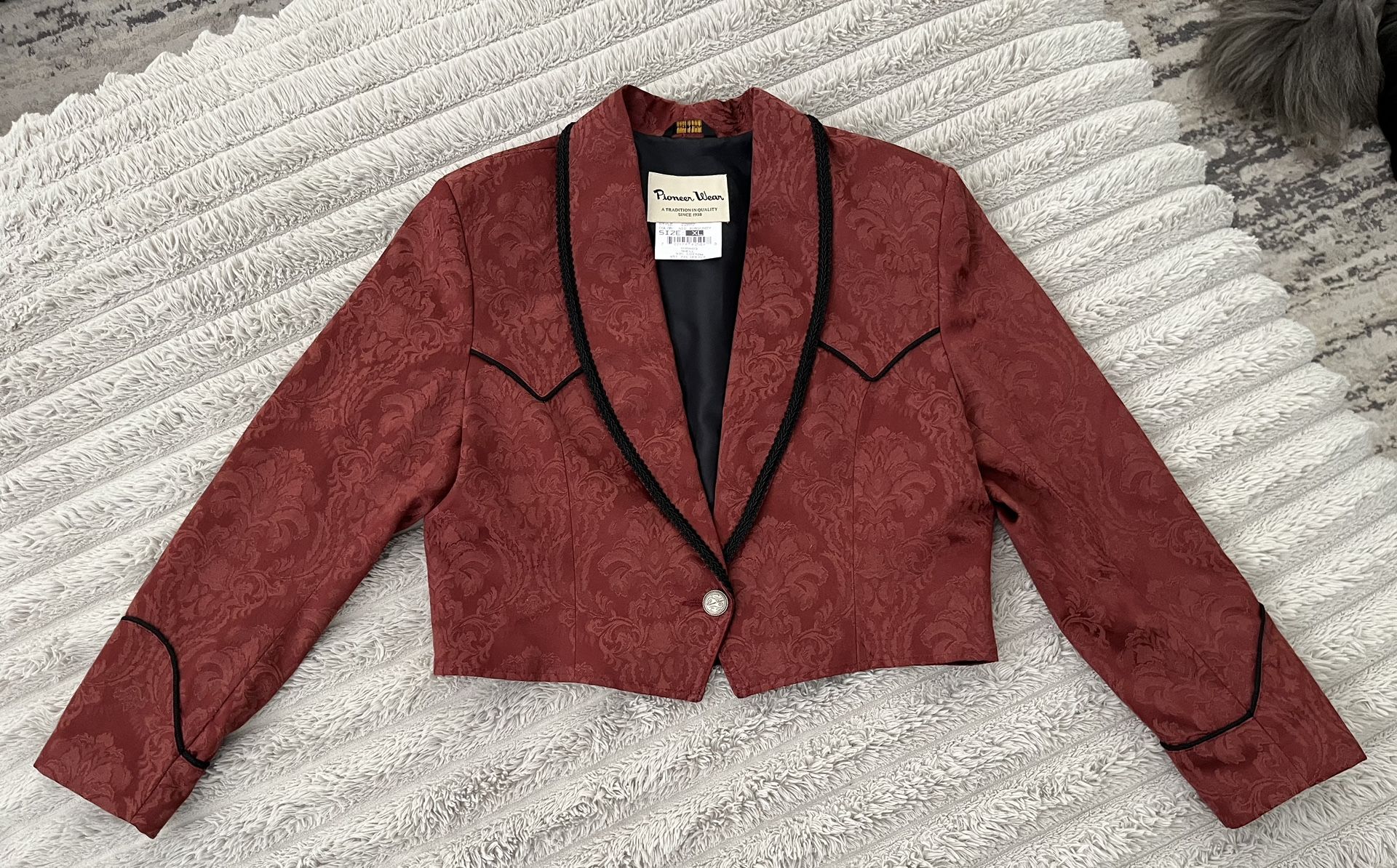 Pioneer Wear Vintage Western Cropped Jacket – Size XL – Burgundy Brocade – Made in USA