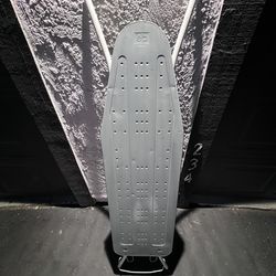 🔥🔥$15  Ironing Board – Clean & Ready to Use