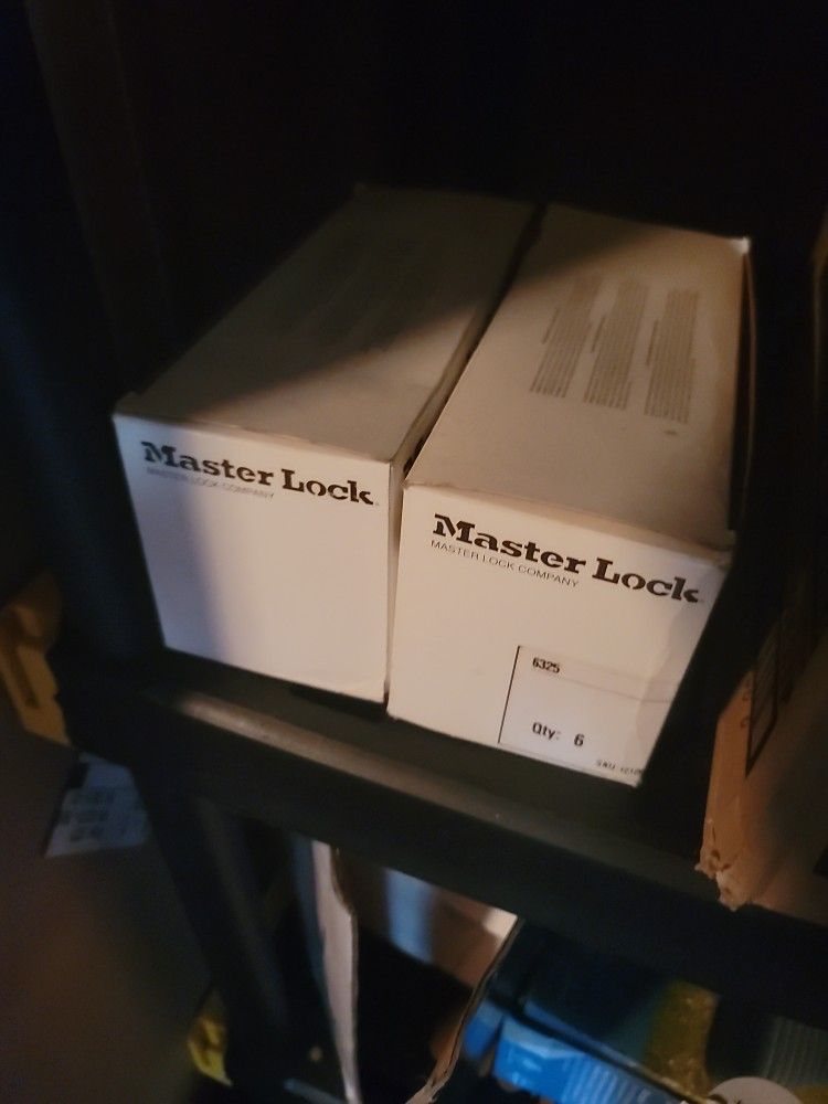 12 Lock And Key