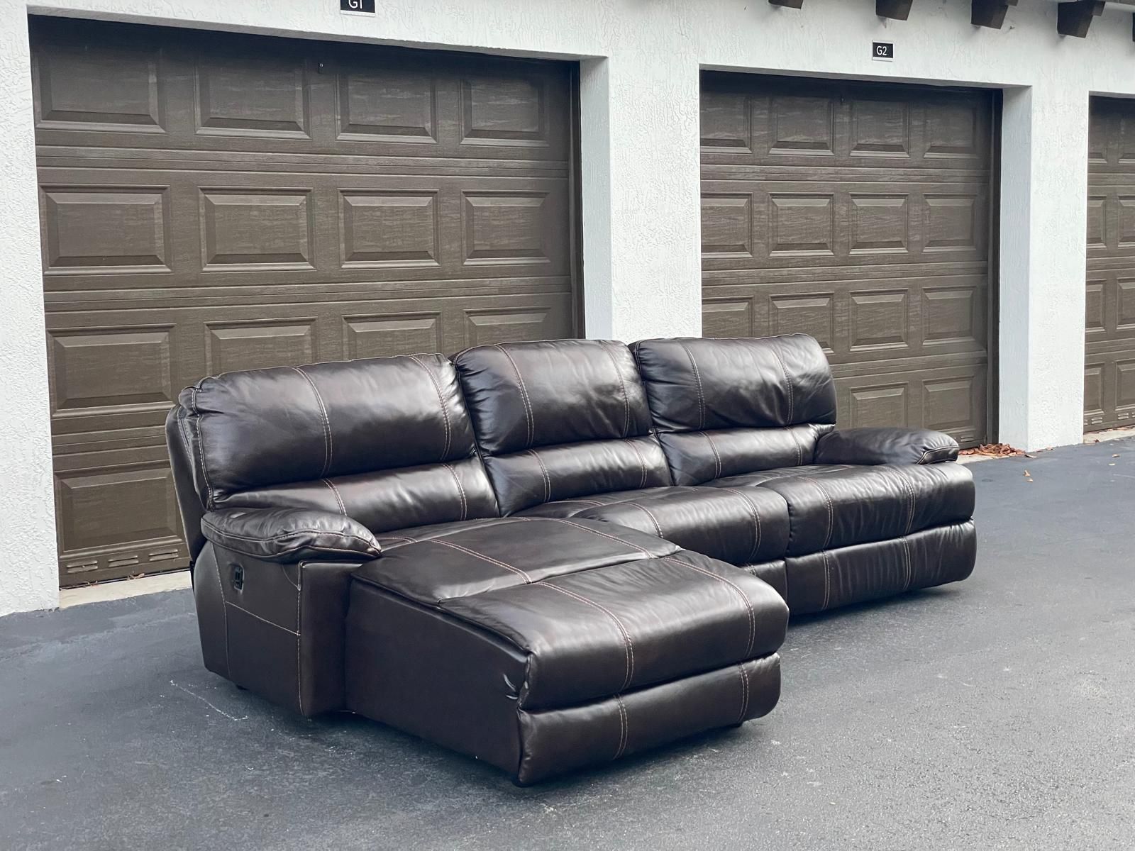 Sofa/Couch Sectional - Recliners - Leather - Delivery Available 🚛