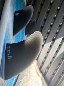 FCS II split keel quad