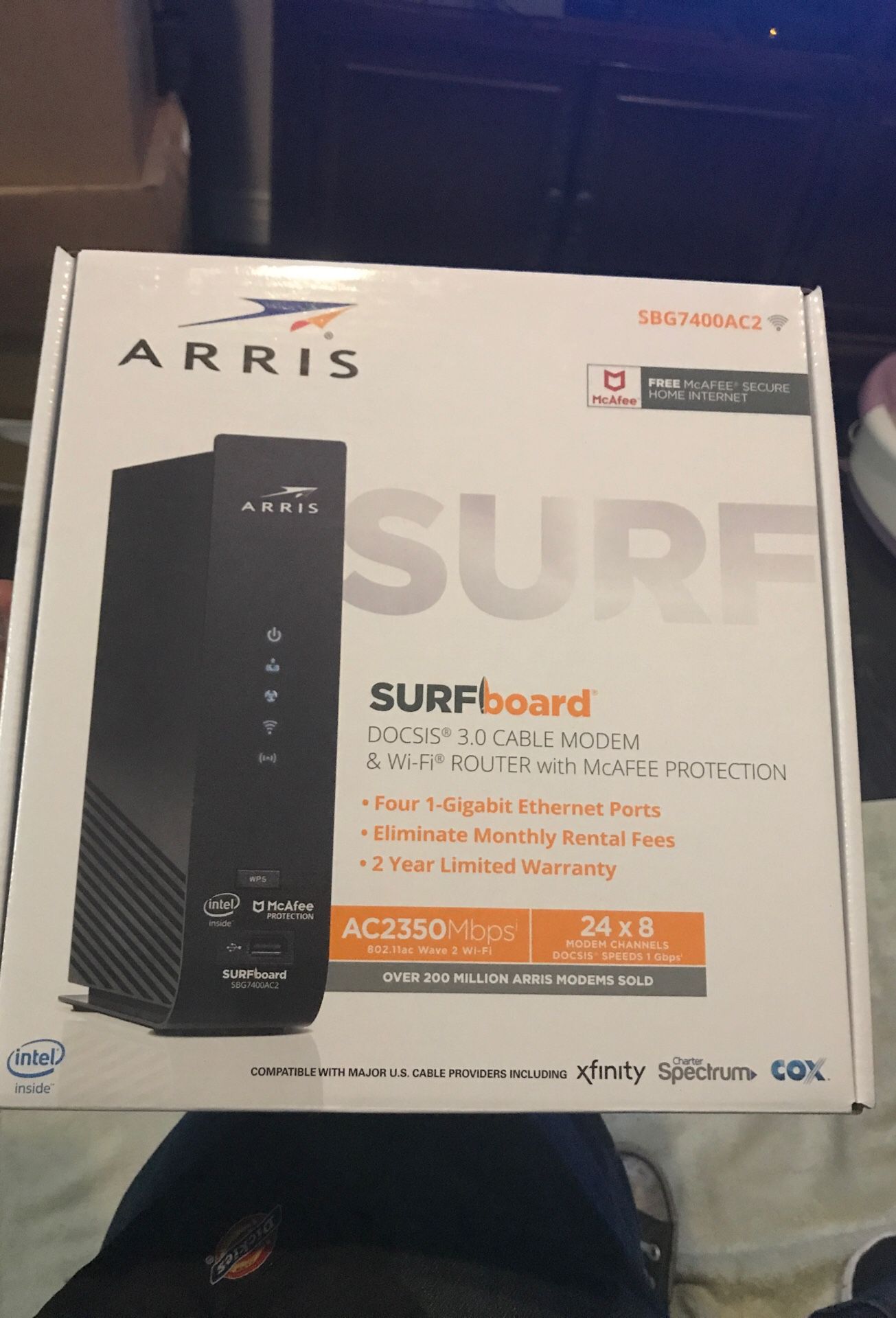 Arris surfboard Docsis 3.0 Cable Modem & wi-fi router with mcaFee Protection SBG7400AC2