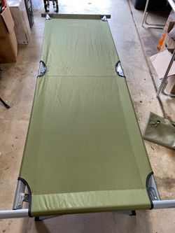 Adventure ridge Compact Green Foldable Aluminum Sleeping Cot
