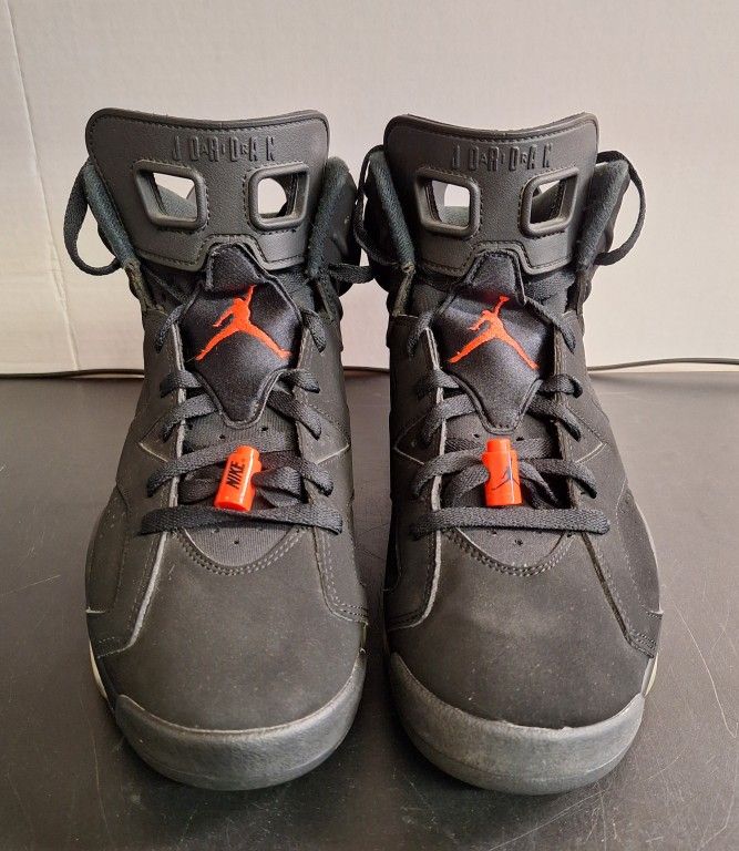 NIKE AIR JORDAN 6 RETRO SIZE 11
