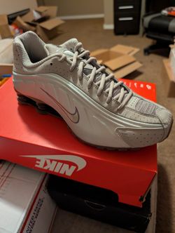 Nike Shox R4