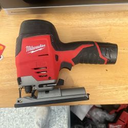 M12 Jig Saw With Battery 