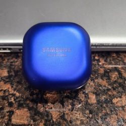 Samsung Galaxy Buds Live True Wireless Headphones CHARGING CASE  (SM-R180 ) Mystic Blue In Excellent Condition 