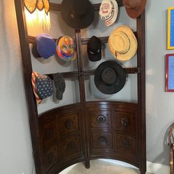 Vintage/Antique Hat Rack
