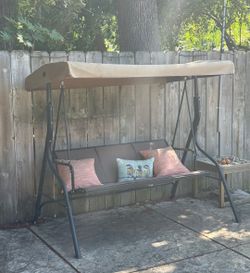 Yard swing