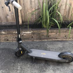 Segway G30 Max 18.6 Mph Range  30 