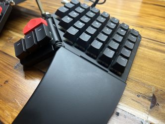 ZSA Moonlander Mark I - Cherry MX Brown (RGB) / Printed for Sale 