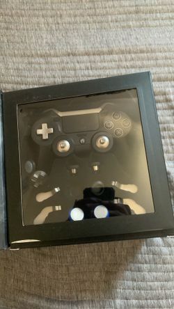 Customizable PS4 Controller in Box