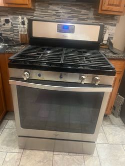 Whrilpool stove