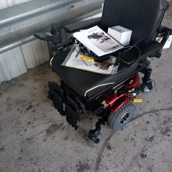 Qauntum J6 Mobility Chair