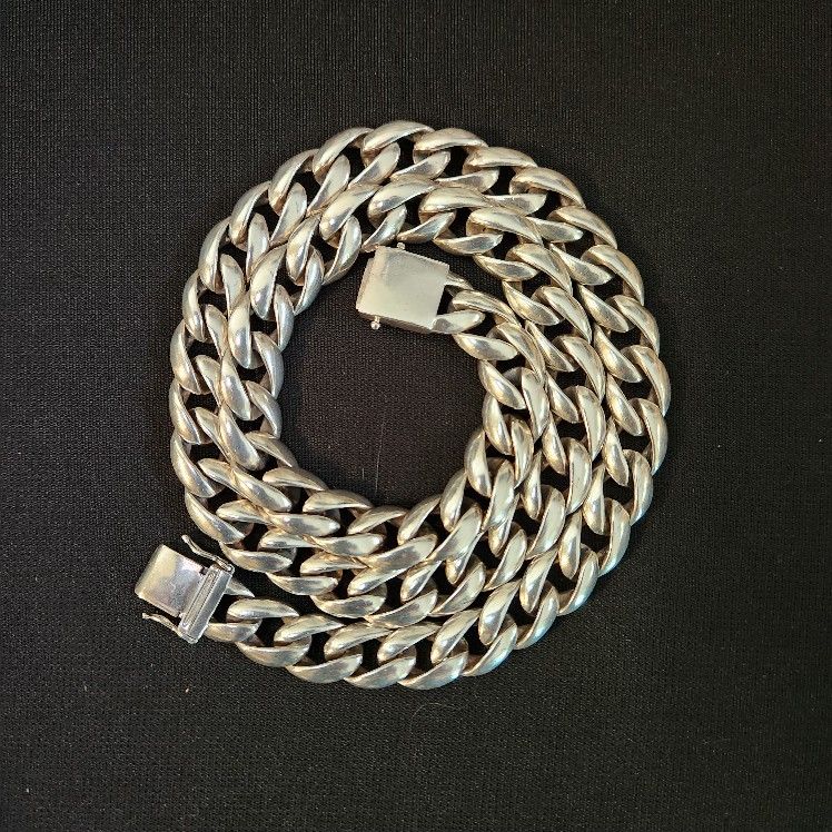 GUCCI MARINER LINK CHAIN 925SS 22" 12MM WIDE 160 GRAMS BOX CLASP WITH DUAL SAFETY'S CUSTOM HAND MADE CHAIN