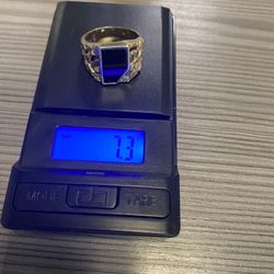 10k Solid gold nugget And Onyx 