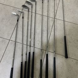 Mens golf set 9 pc in right handed by Wilson 