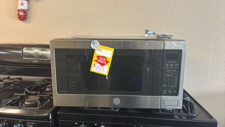 Nice like new GE stailenss steel microwave