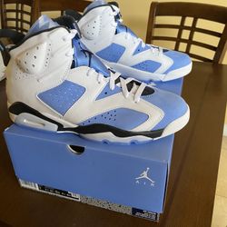 Air Jordan 6 Retro UNC