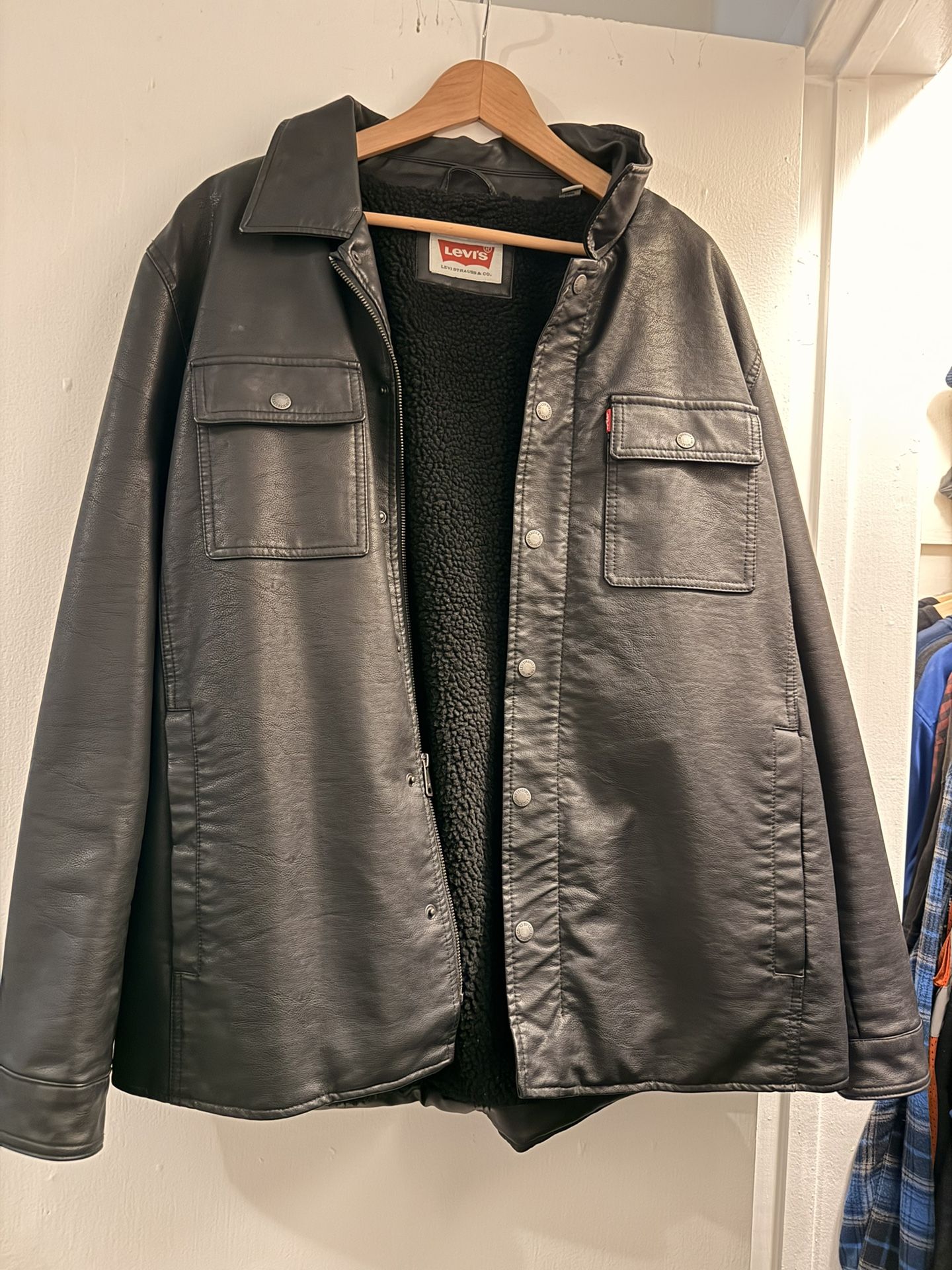 XL Levi’s Leather Style Black Jacket New 