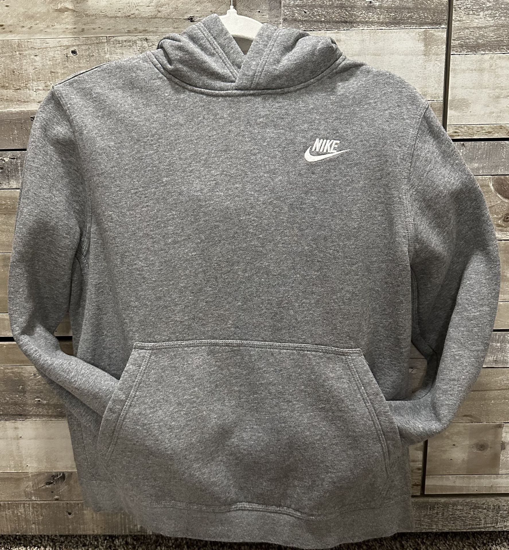 Nike Pullover Hoodie ~ Big Kids( Boys)