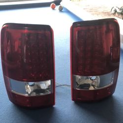 2003 chevy suburban rear lights