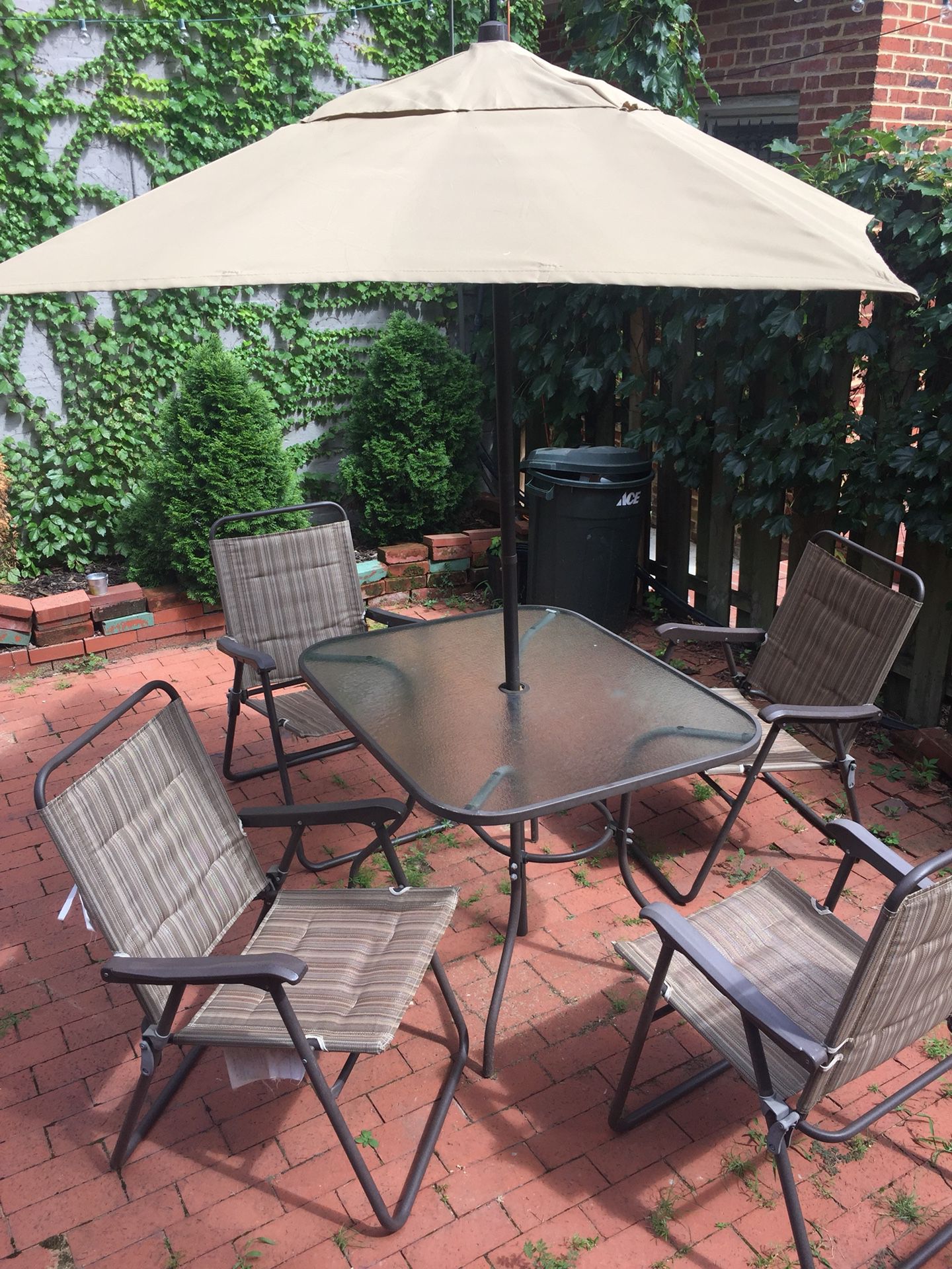 Outdoor Patio Furniture Set with Umbrella