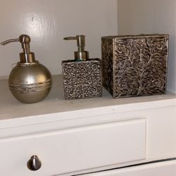 Bathroom Accessories 