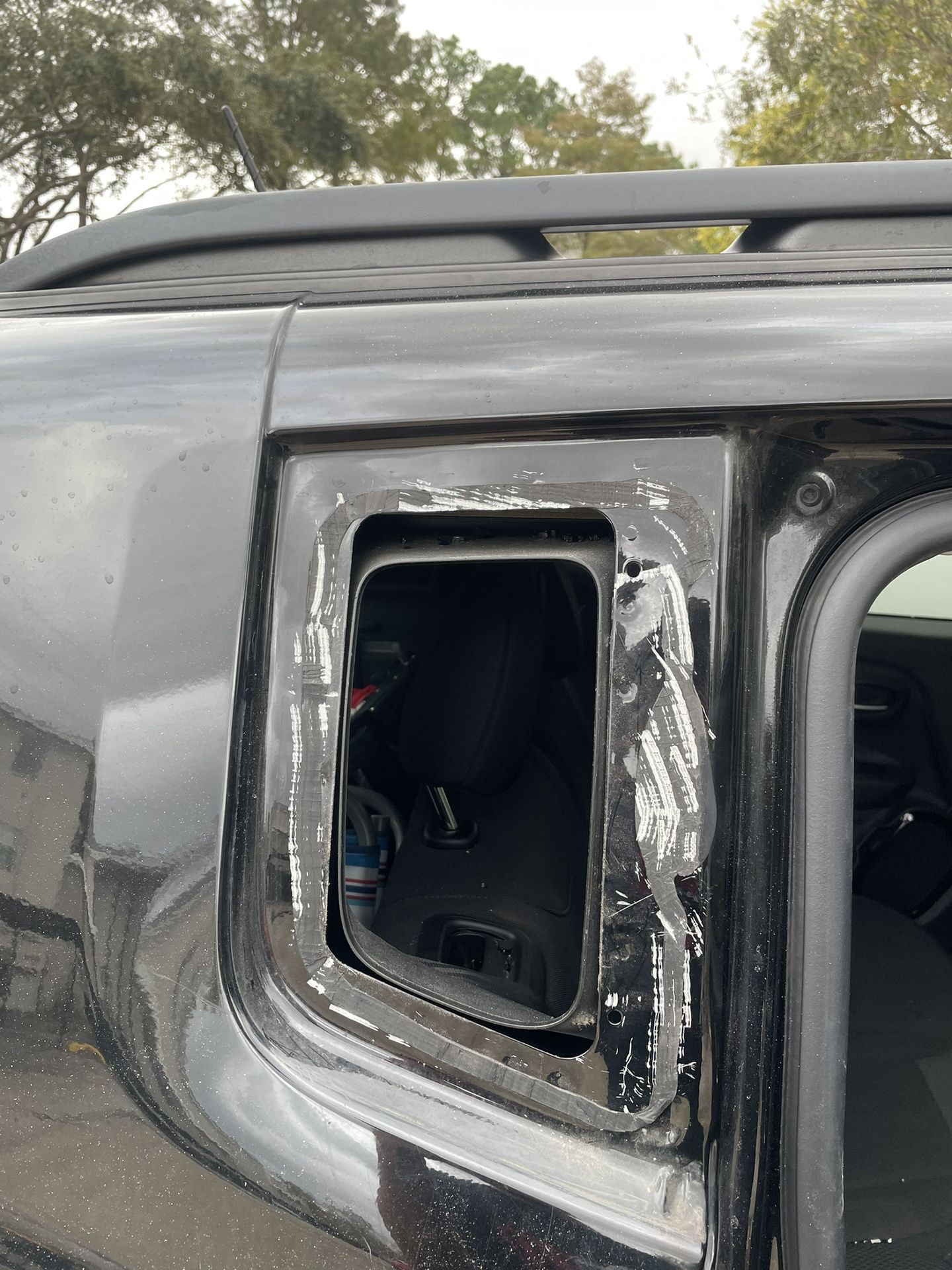 Broken Windshield Or Window?