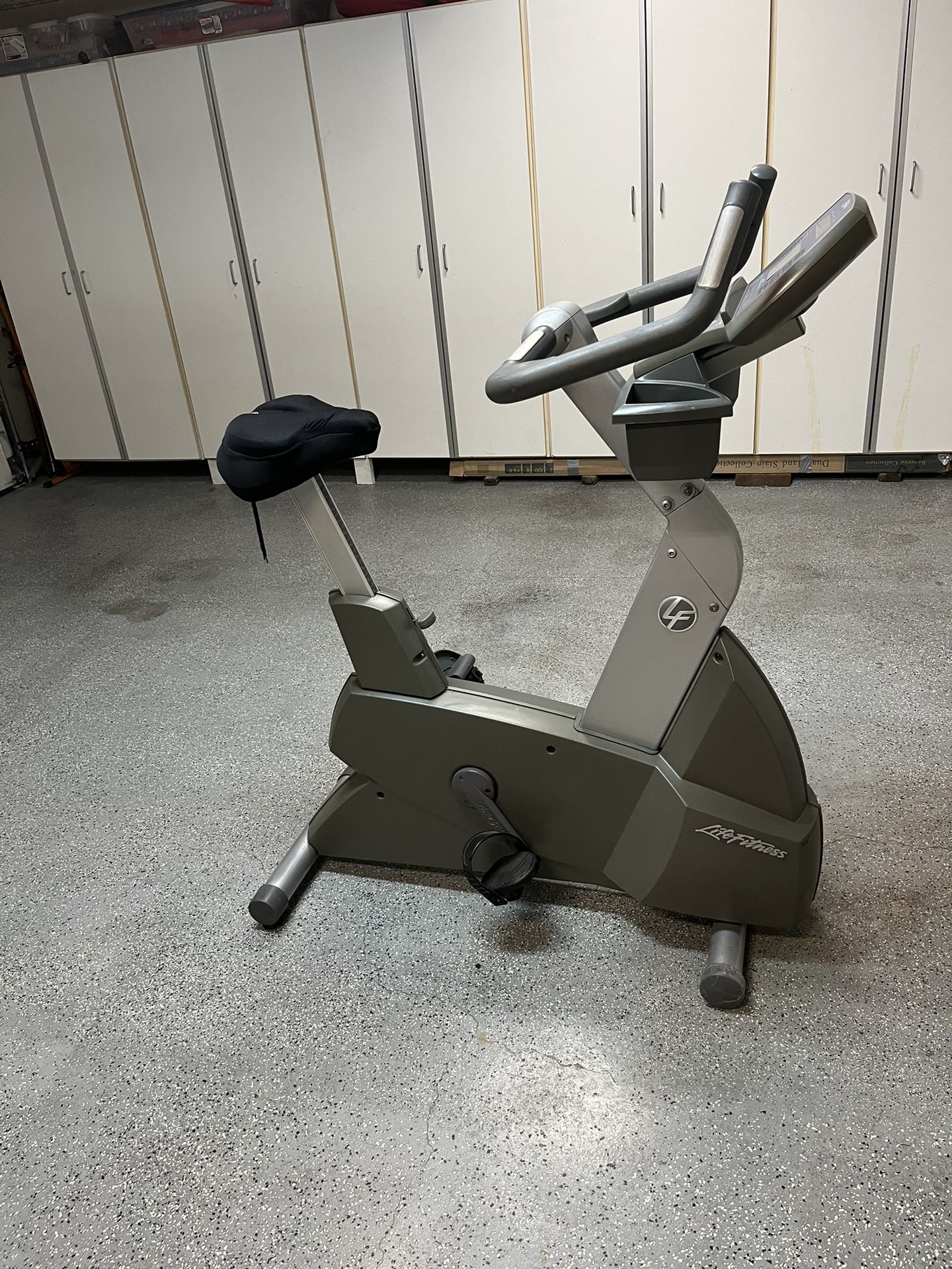 Life Fitness Stationary Exercise Bike