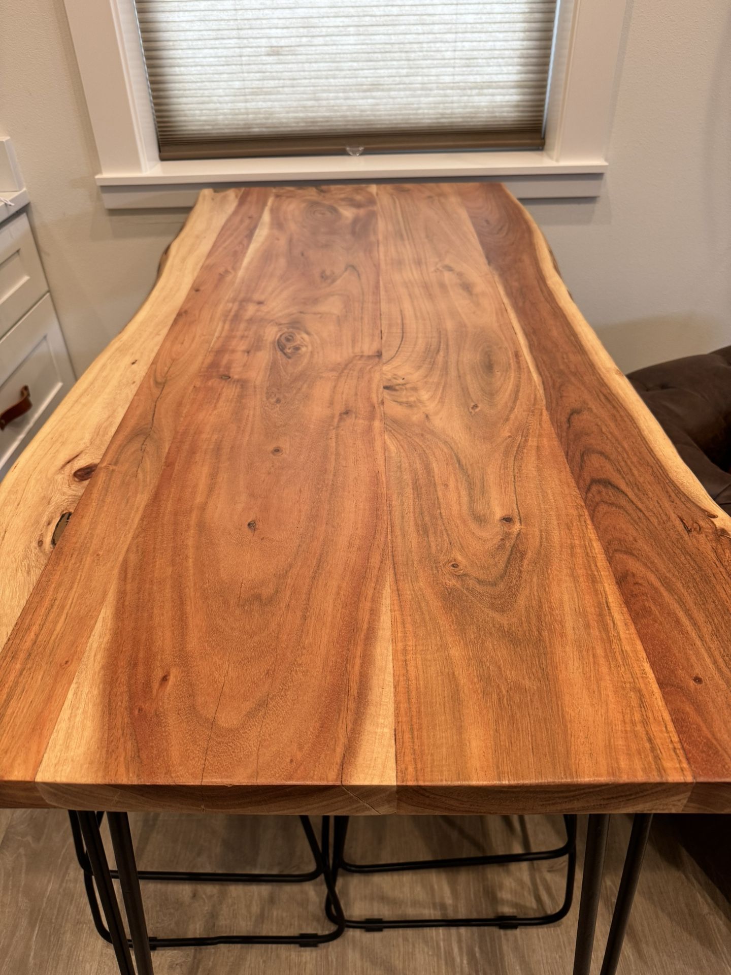Live Edge Solid Wood Table & 4 Chairs 