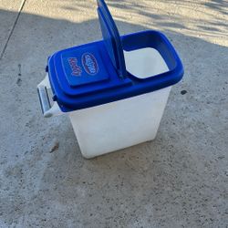 Container