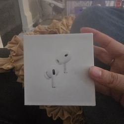 Apple AirPods Pro (2nd Gen) with MagSafe USB-C Charging Case – New Sealed