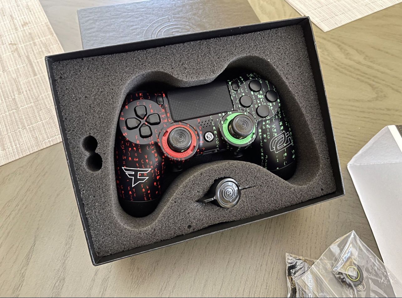 Doodt Ter ere van Fruitig FaZe Clan x OpTic Gaming Playstation Scuf Controller for Sale in Canyon  Country, CA - OfferUp